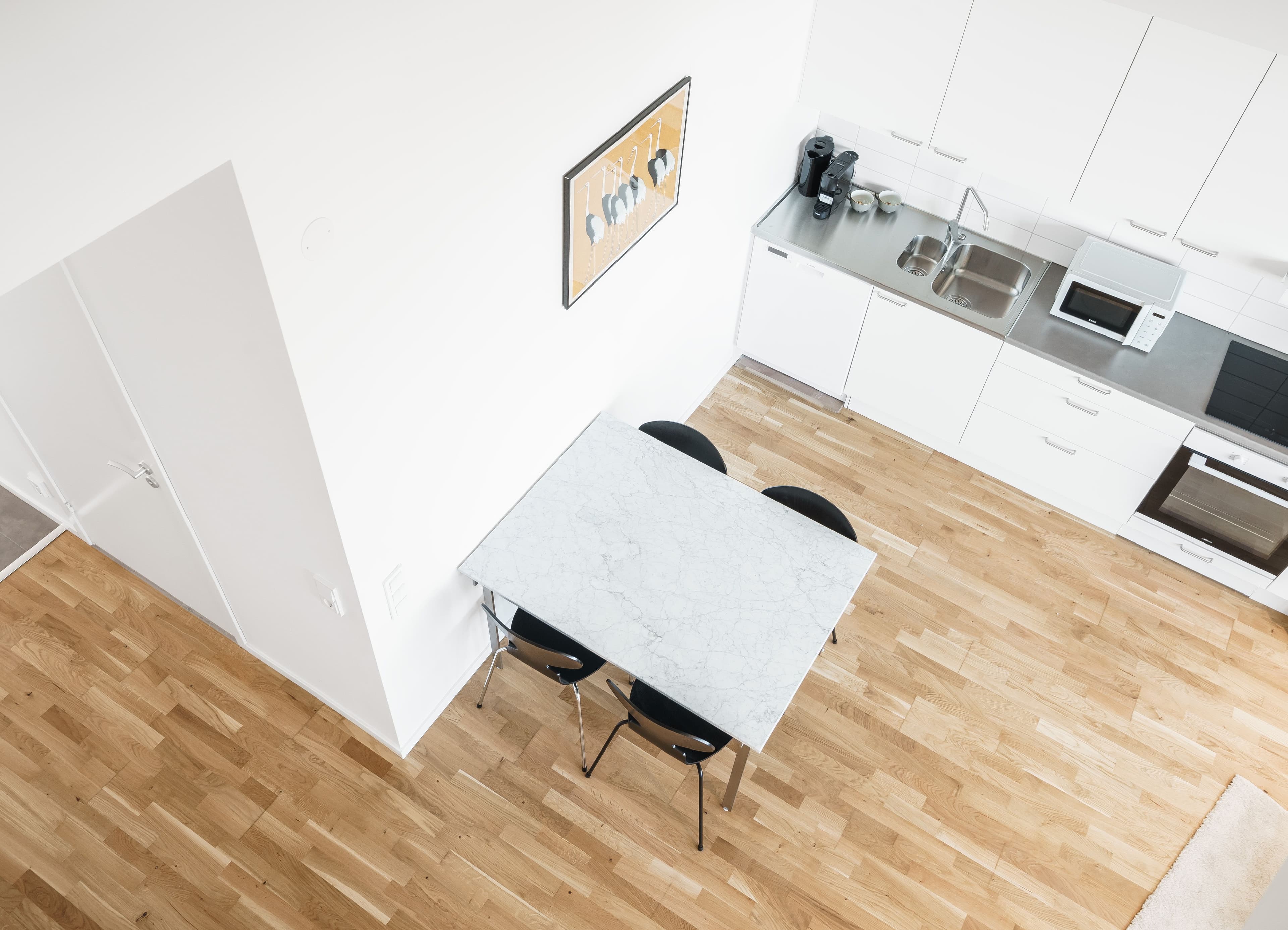 A topview of a livingroom in one of Movinn's apartments